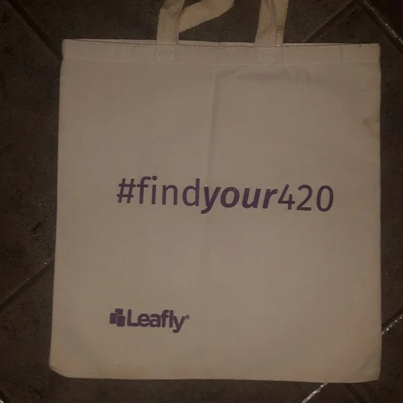 💌 5 for 15 - Leafly Cloth Tote Bag - Picture 2 of 4